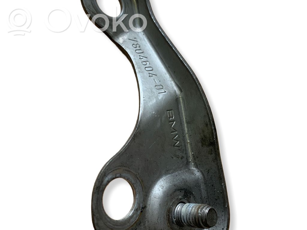 Muffler mount bracket/holder   7804604