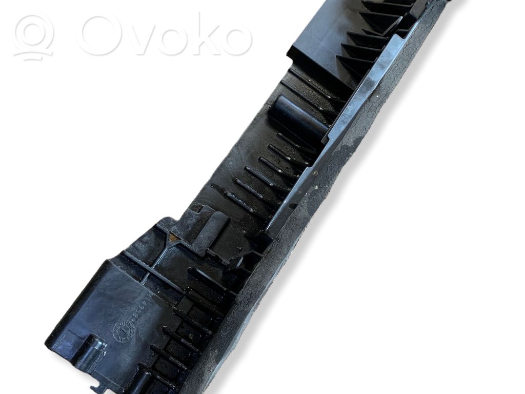 BMW X3 F25 Boczny panel mocowania chłodnicy 