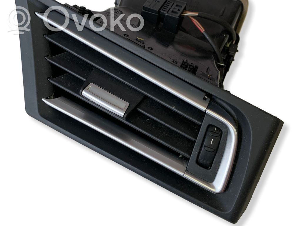 BMW 7 F01 F02 F03 F04 Boczna kratka nawiewu deski rozdzielczej 