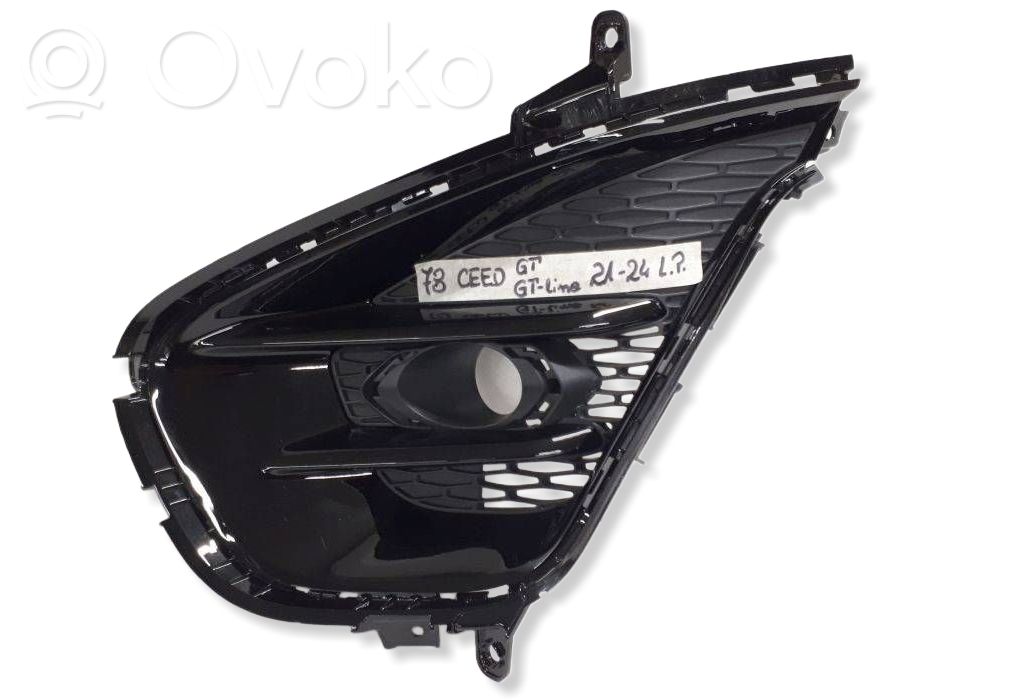 KIA Ceed Grilă/ornament proiector ceață față 