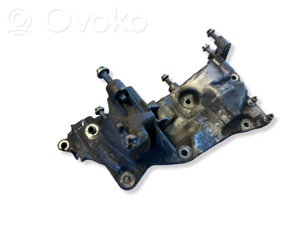 Peugeot Expert Кронштейн генератора 