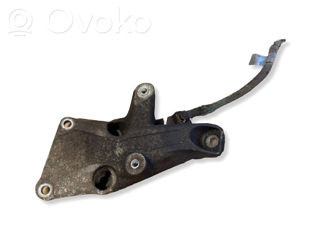 Engine mounting bracket   22116776529,6776529,24168110,AC46000