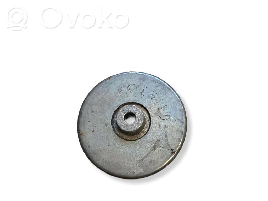 Volvo S90, V90 Engine mounting bracket 