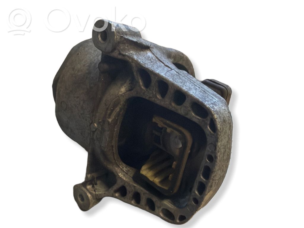 Audi A4 S4 B8 8K Engine mount bracket 