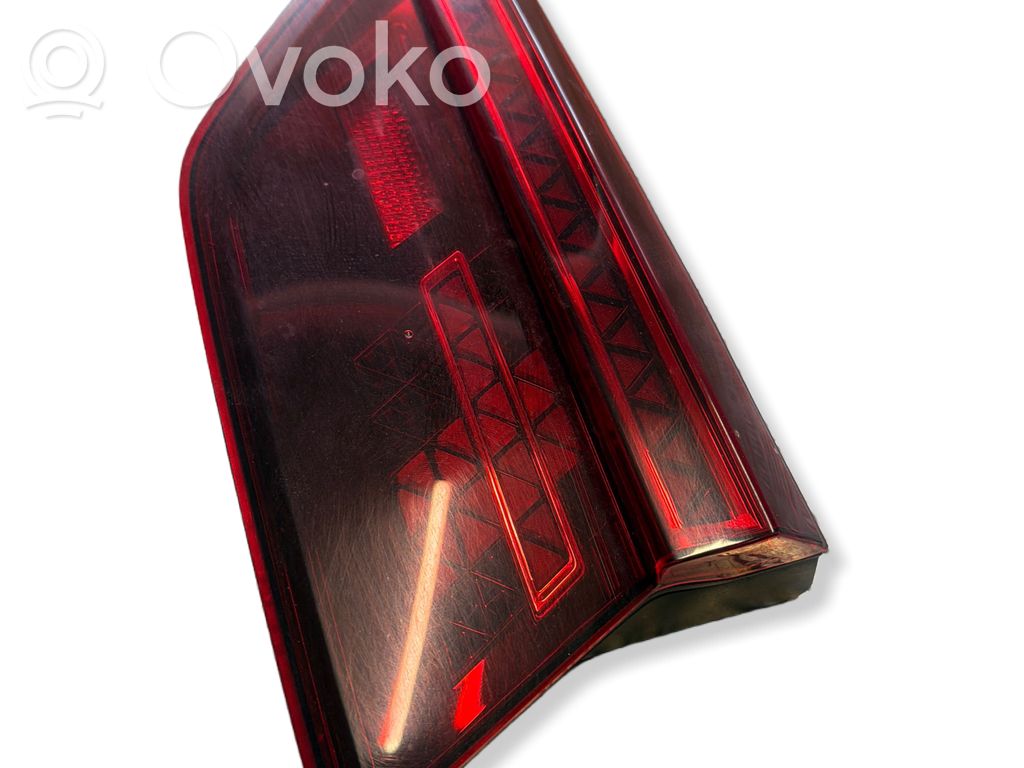 Volkswagen Tiguan Allspace Lampy tylnej klapy bagażnika 