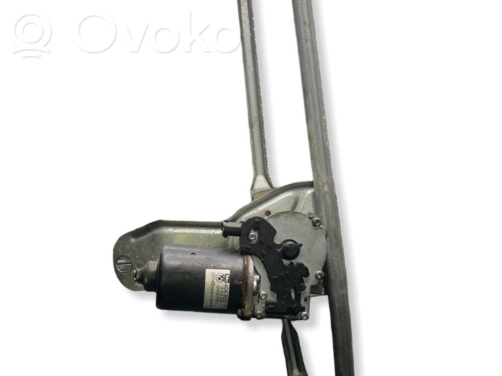 BMW X5 E53 Front wiper linkage and motor 