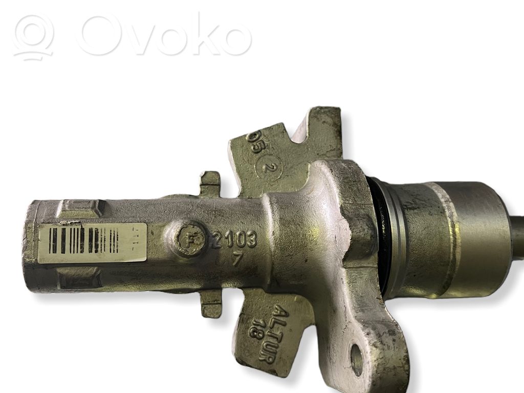 BMW X5 E53 Master brake cylinder 