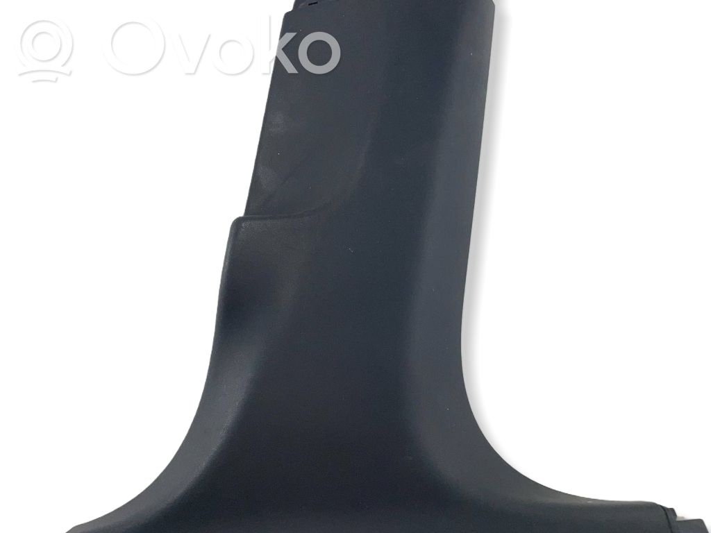 Tesla Model 3 Pilar (B) (inferior) 