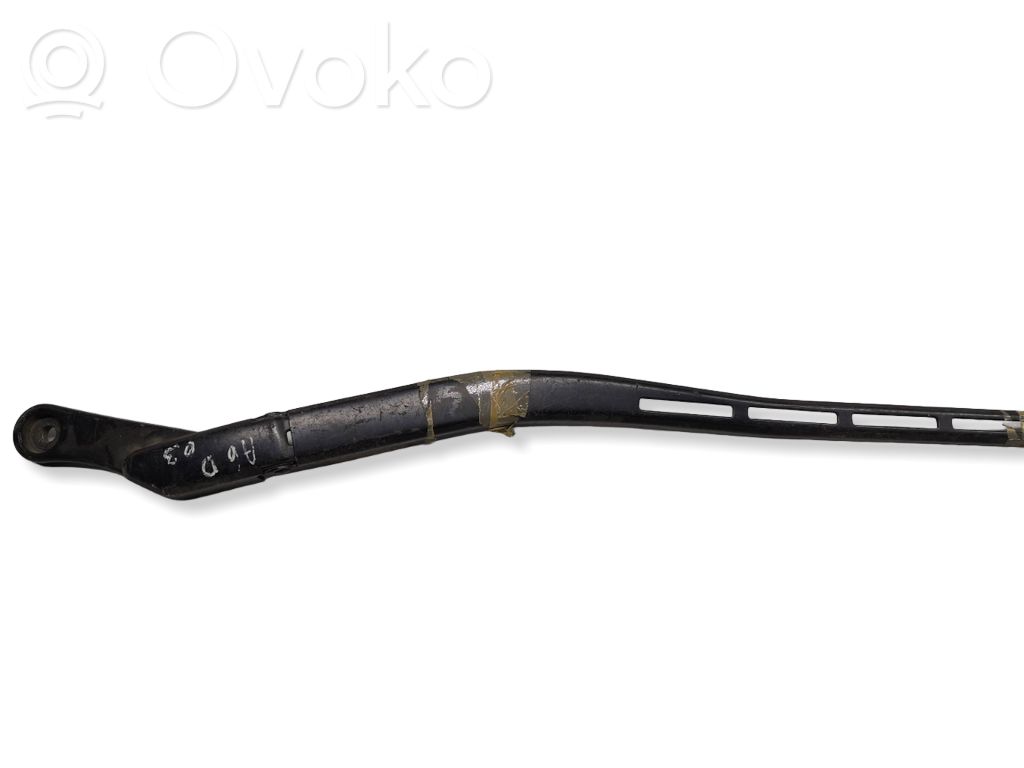 Audi A6 S6 C5 4B Wischerarm vorne 