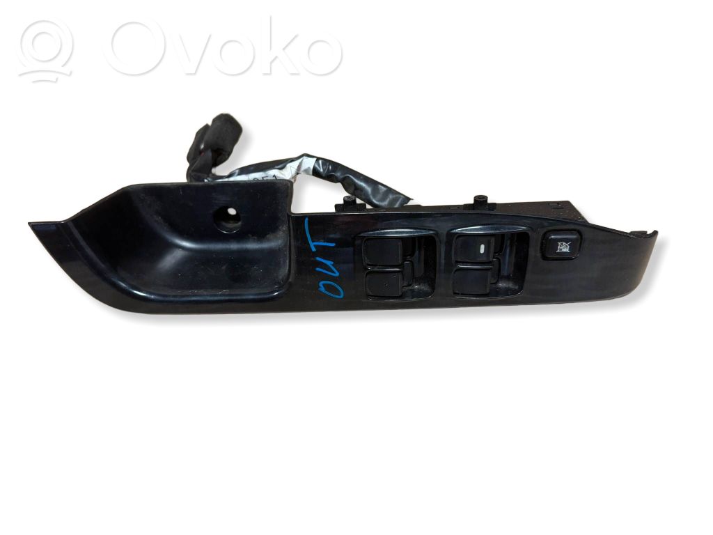 Mitsubishi Outlander Electric window control switch 