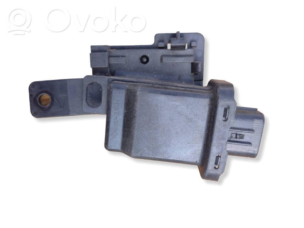 Subaru Legacy Front door exterior handle 