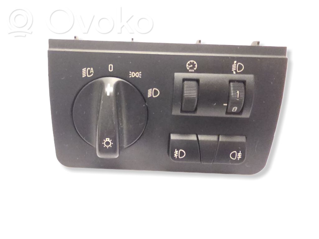 Light switch   6909776,037045060,045520