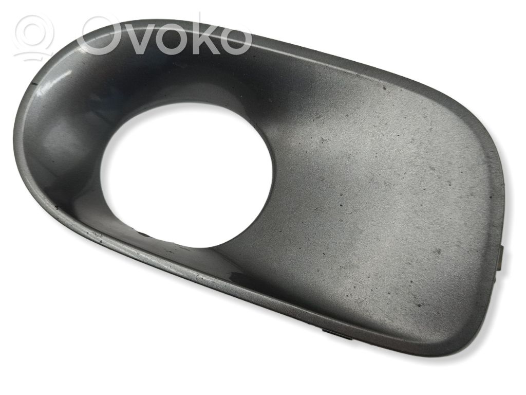 Etusumuvalon ritilä   7111764