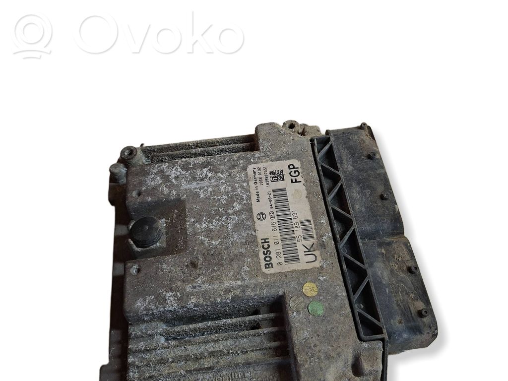 Opel Vectra C Engine control unit/module 