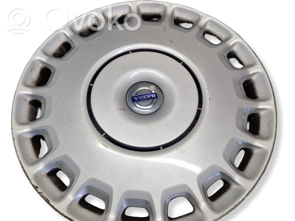 Volvo V60 R16 wheel hub/cap/trim 