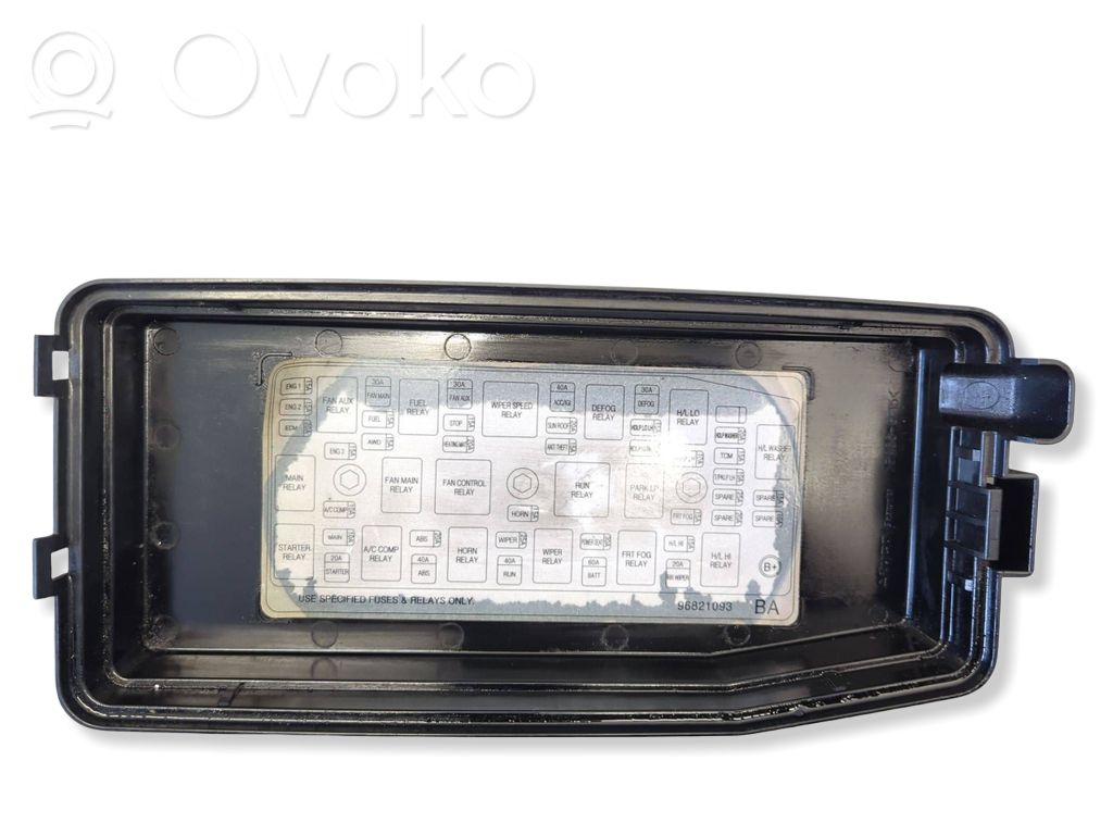 Opel Antara Tapa de caja de fusibles 