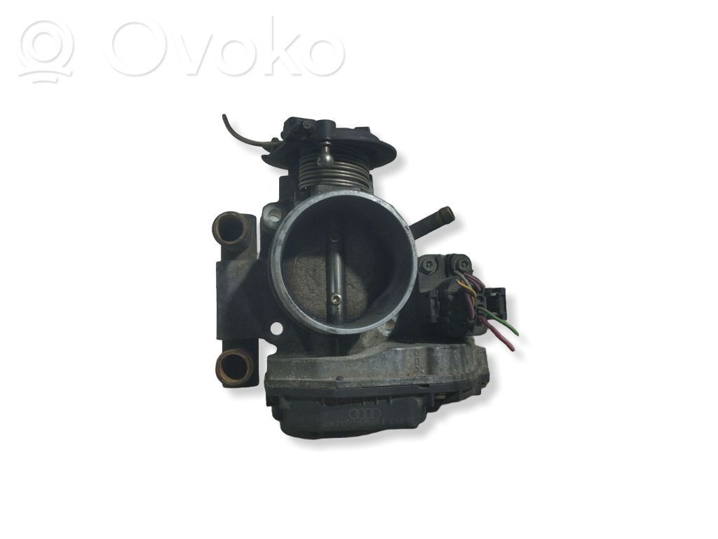 Audi A4 S4 B5 8D Drosselklappenventil 