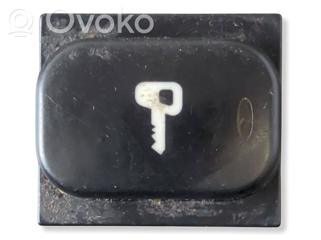 Peugeot 607 Central locking switch button 