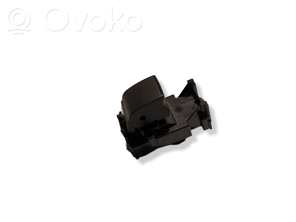Toyota Yaris XP210 Electric window control switch 