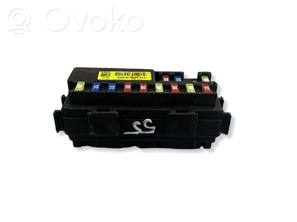 KIA Ceed Fuse module 