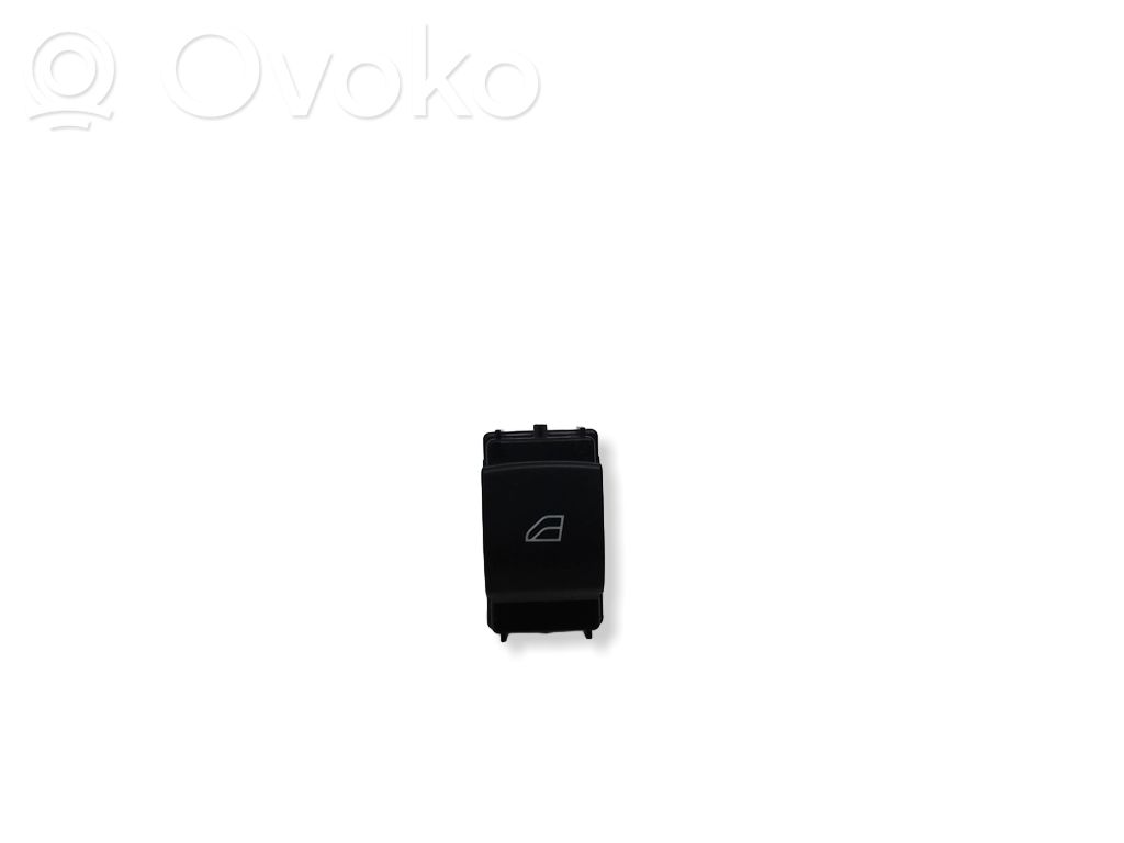 Volvo XC40 Electric window control switch 