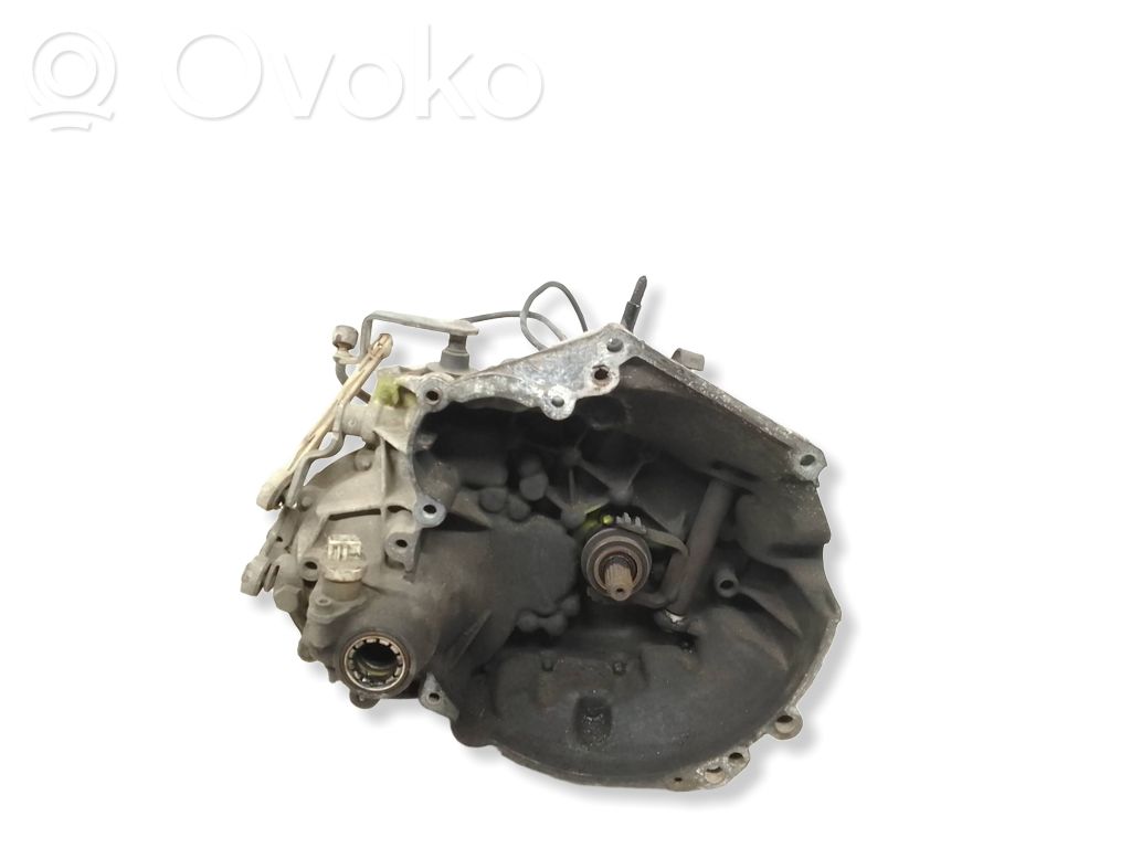 Peugeot 206 Manual 5 speed gearbox 