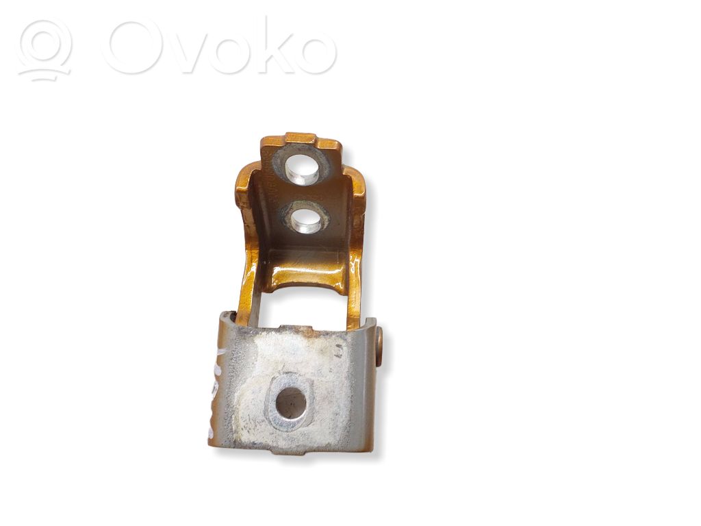 Renault Captur Takaoven alasarana 