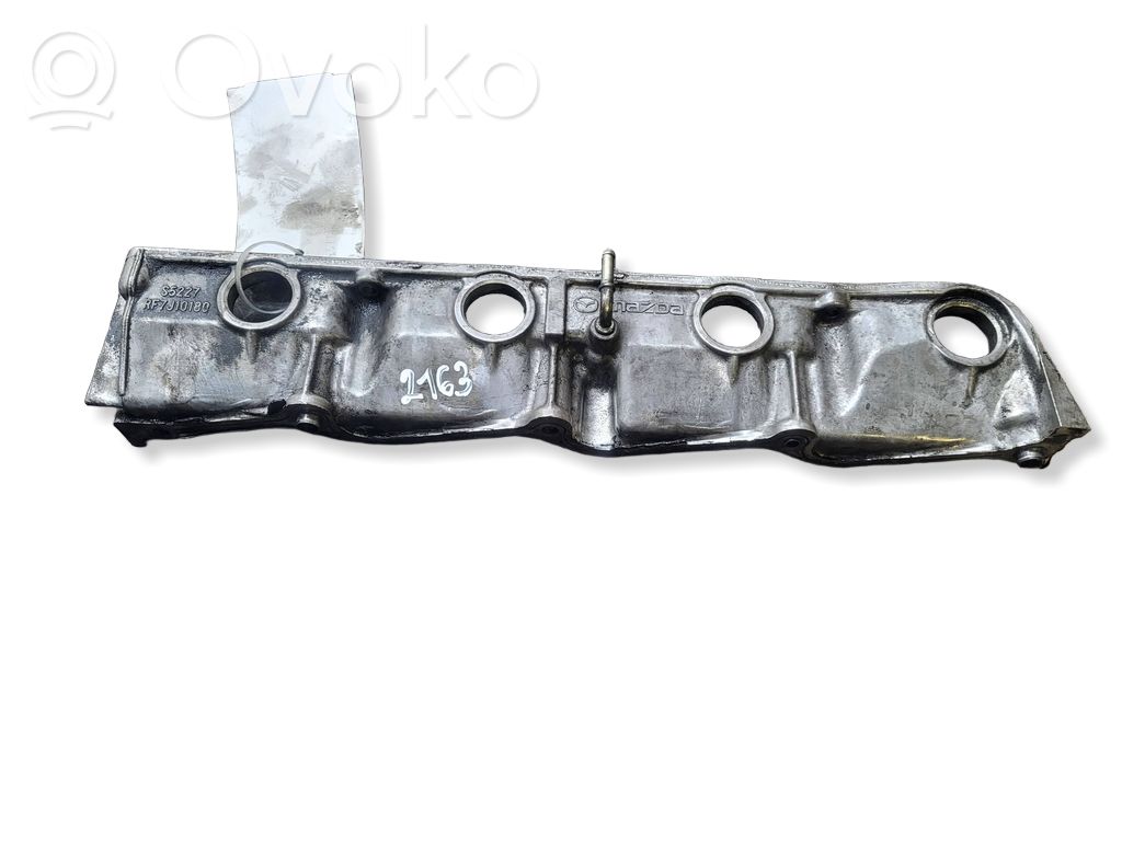 Mazda 5 Rocker cam cover 