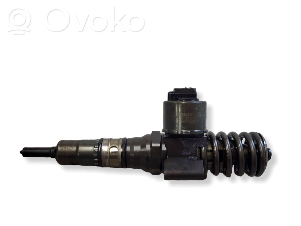 Volkswagen PASSAT B6 Injector combustibil 