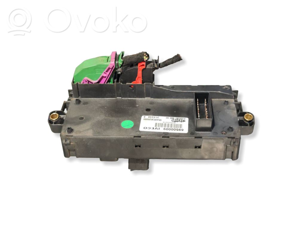 Iveco Daily 35.8 - 9 Módulo de fusible 