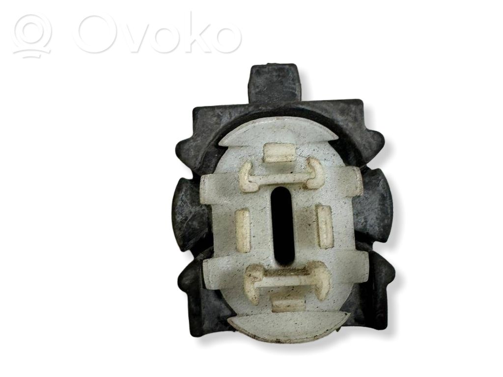 BMW i3 Radiator mount bracket 