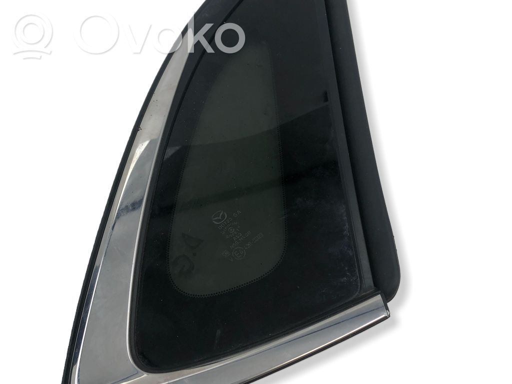 Vidrio lateral trasero   E9KQS01