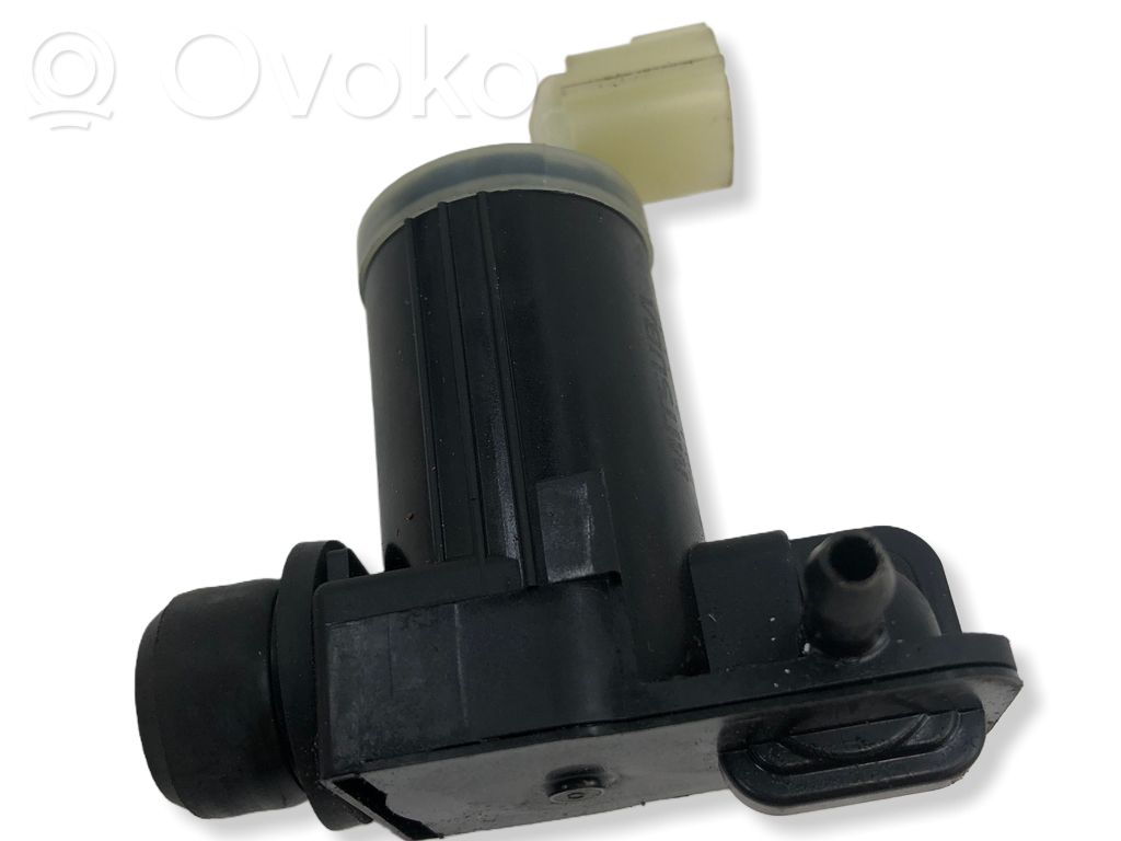 Mazda CX-30 Windscreen/windshield washer pump 