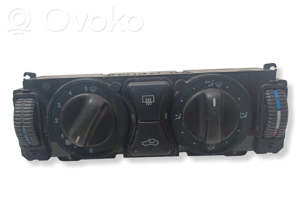 Mercedes-Benz E W210 Climate control unit 