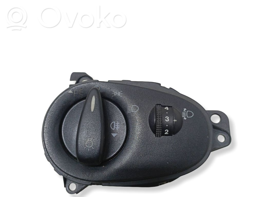 Ford Focus Light switch 