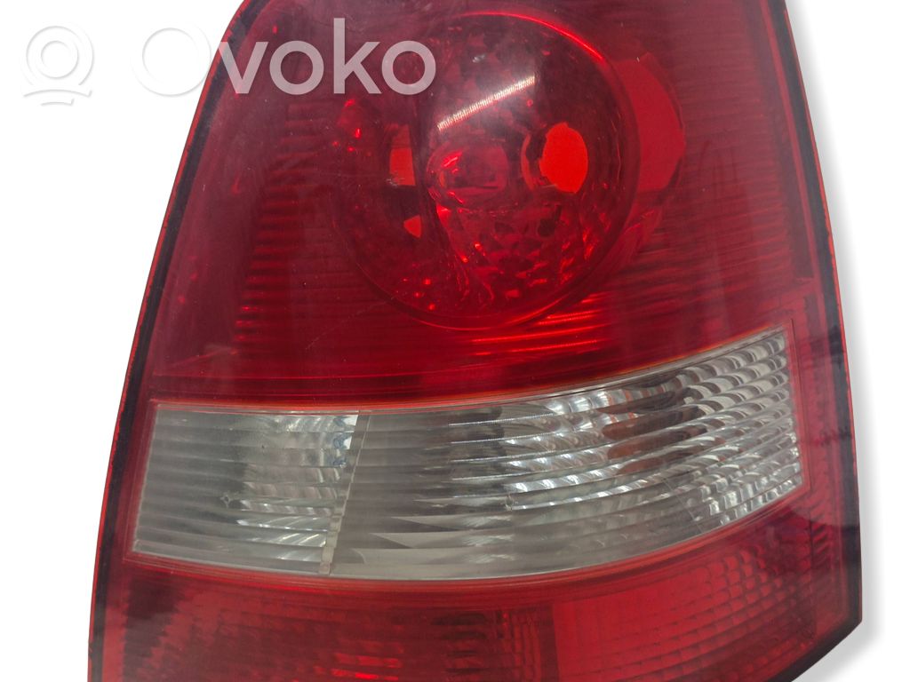 KIA Sorento Galinis žibintas kėbule 