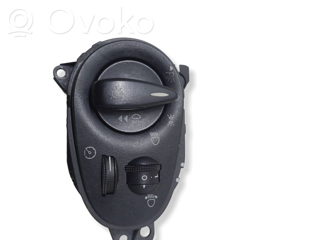 Ford Focus Light switch 