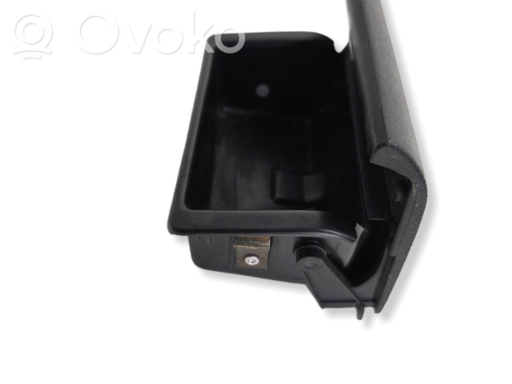 Audi A4 S4 B5 8D Cendrier 