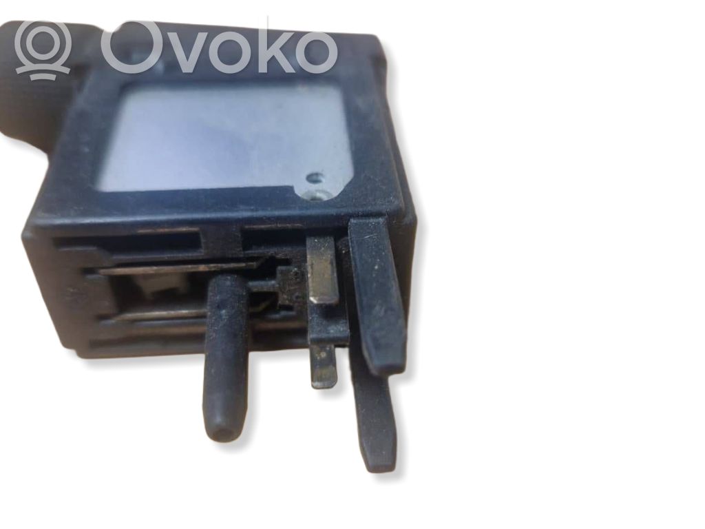 Interruptor de control del panel de luces   857919093A