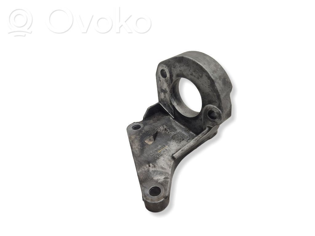 Opel Insignia A Driveshaft support bearing bracket 