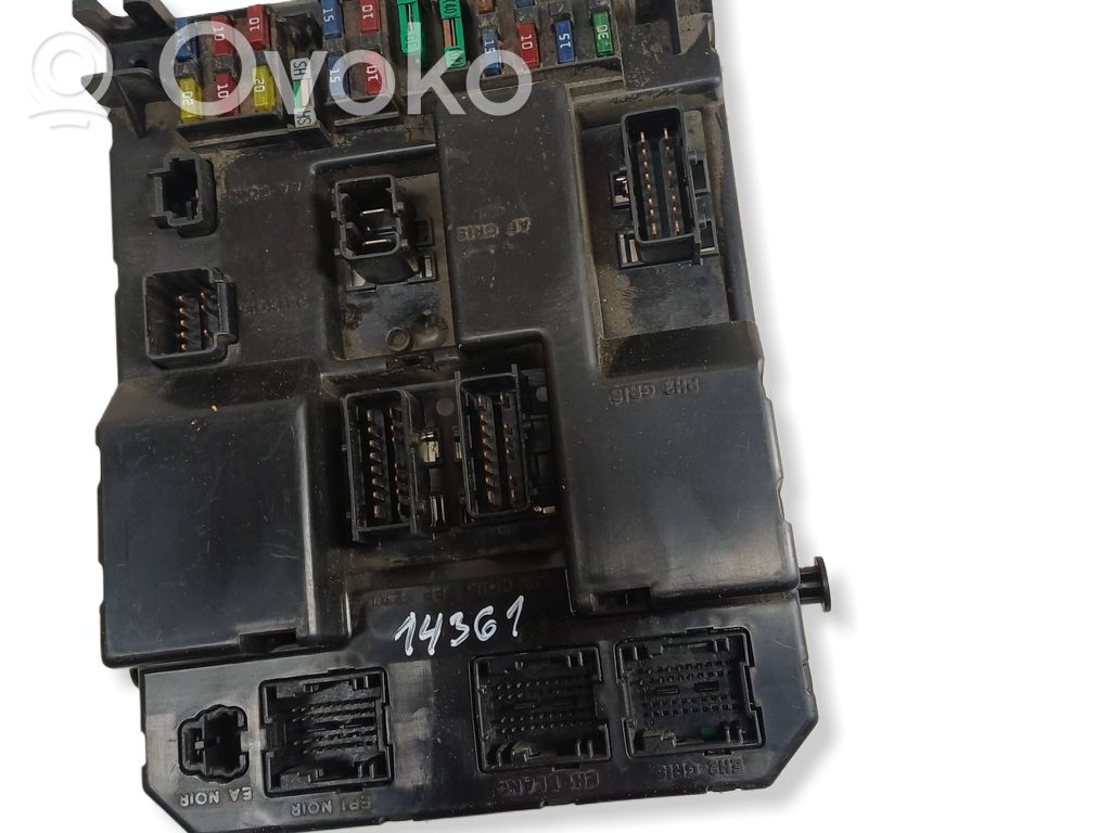 Peugeot 307 Módulo de fusible 