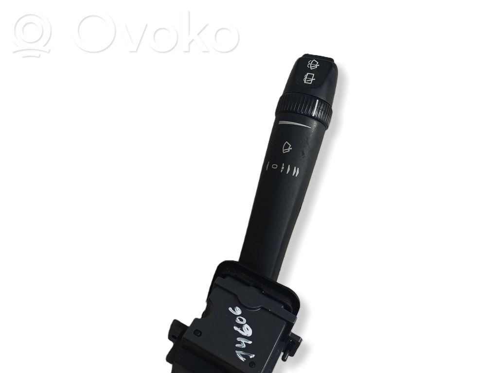 Volvo XC90 Wiper control stalk 