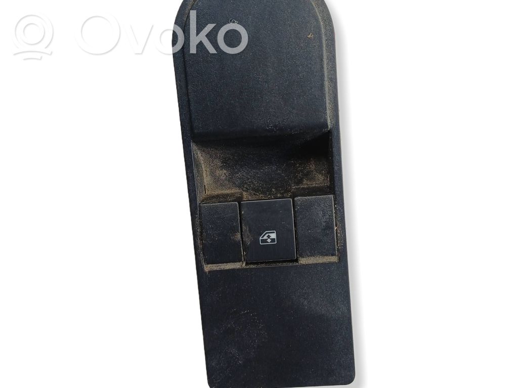 Opel Zafira B Przyciski szyb 