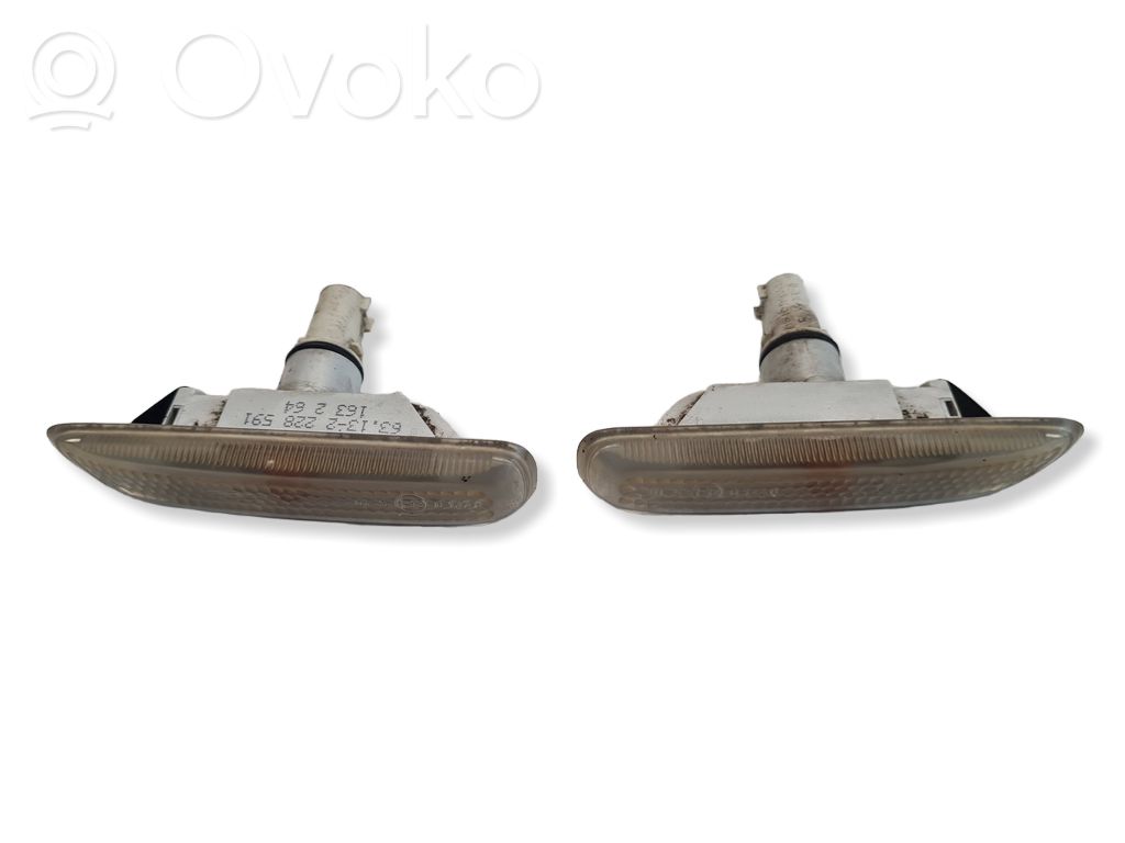 BMW 3 E46 Front fender indicator light 