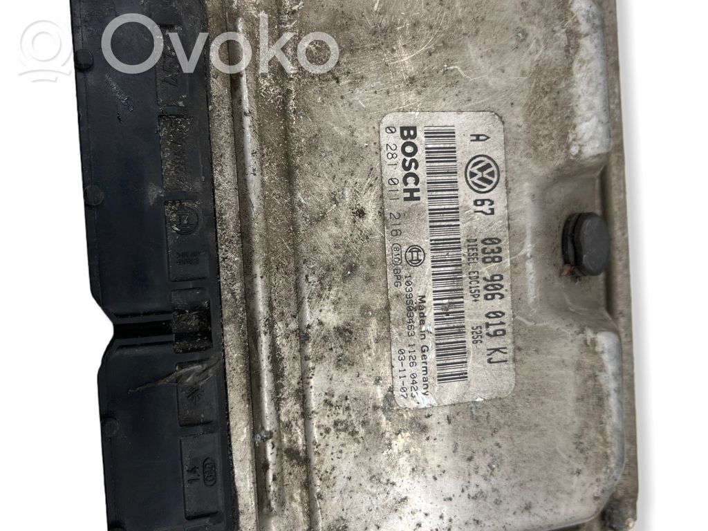 Volkswagen Golf IV Engine control unit/module 