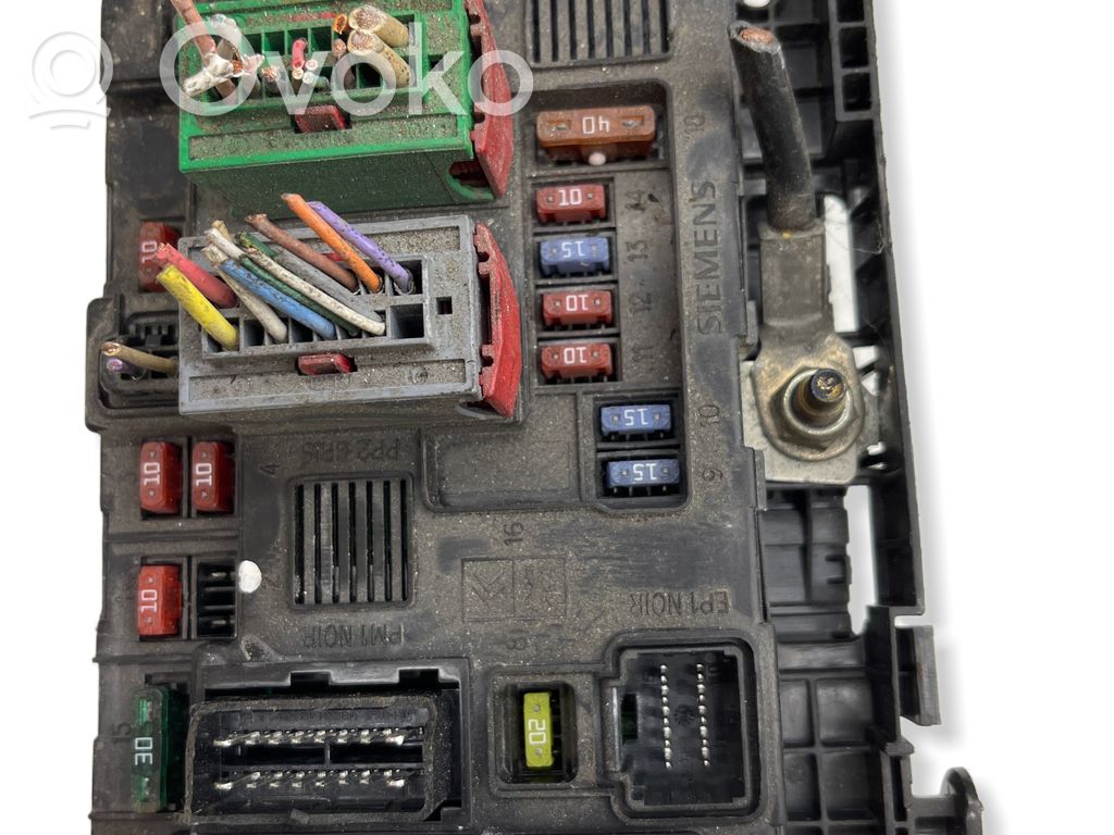 Peugeot 206+ Fuse module 