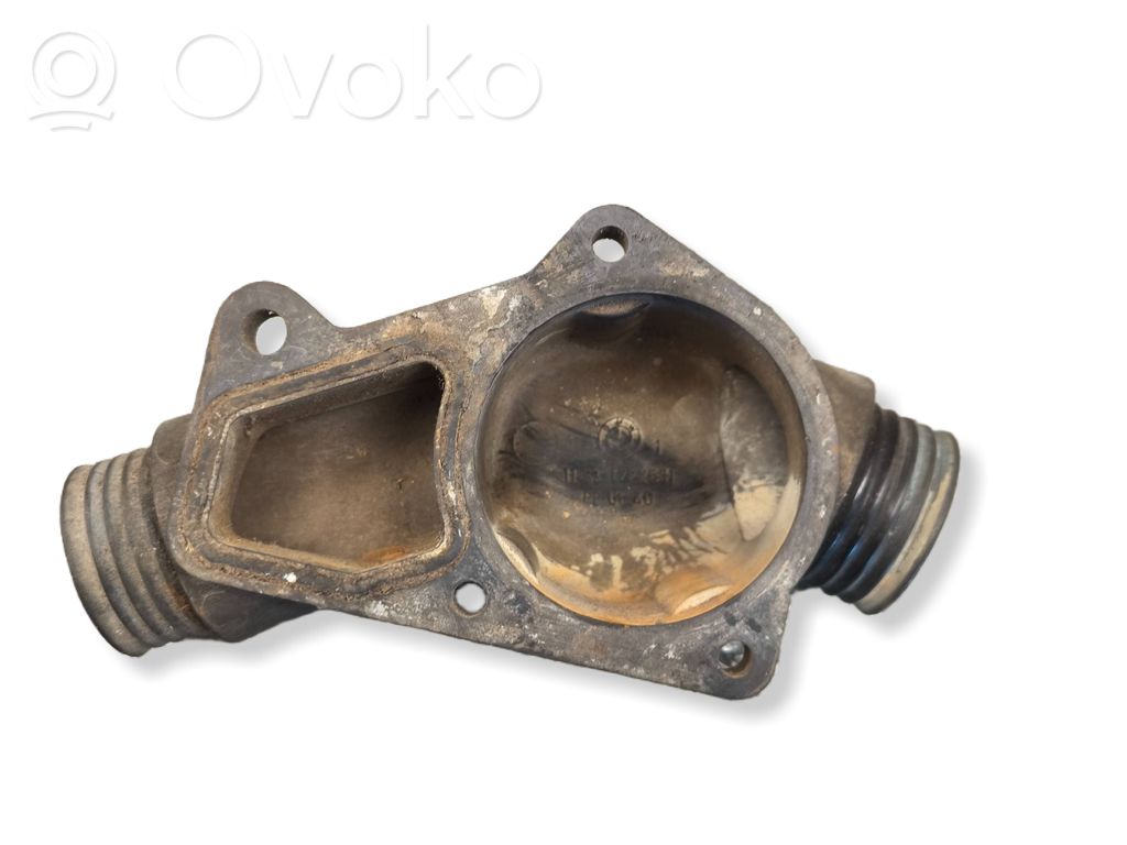 BMW 3 E36 Carcasa del termostato (Usadas) 