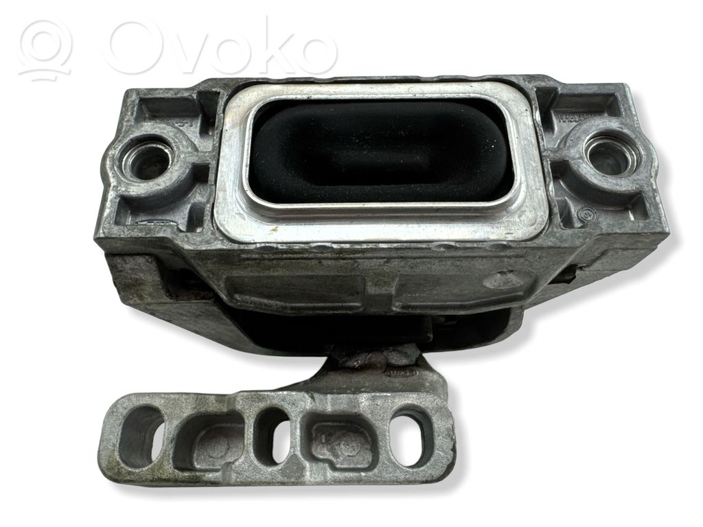 Volkswagen Golf VI Engine mount bracket 