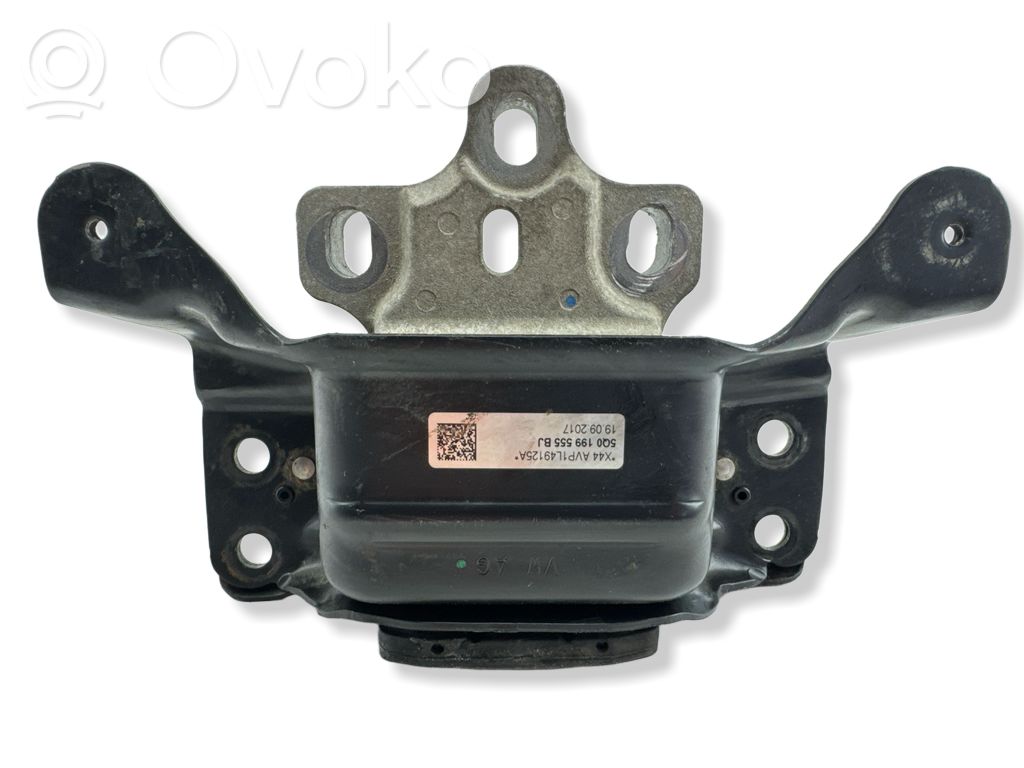 Volkswagen Golf VII Engine mount bracket 