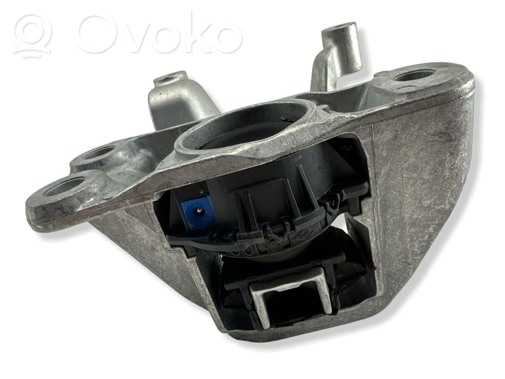 Nissan Juke II F16 Engine mount bracket 